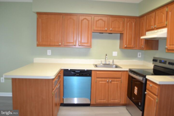 Property Photo: 726 Farnham Place MD 21014