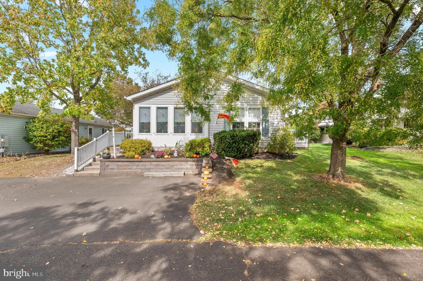 Property Photo:  495 Goldenrod Crossing W  PA 18912 