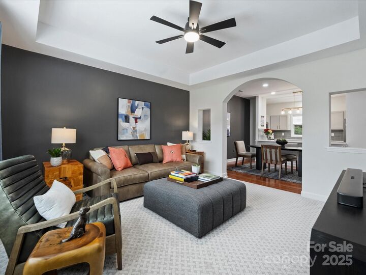 Property Photo:  3927 Arbor Lane  NC 28209 