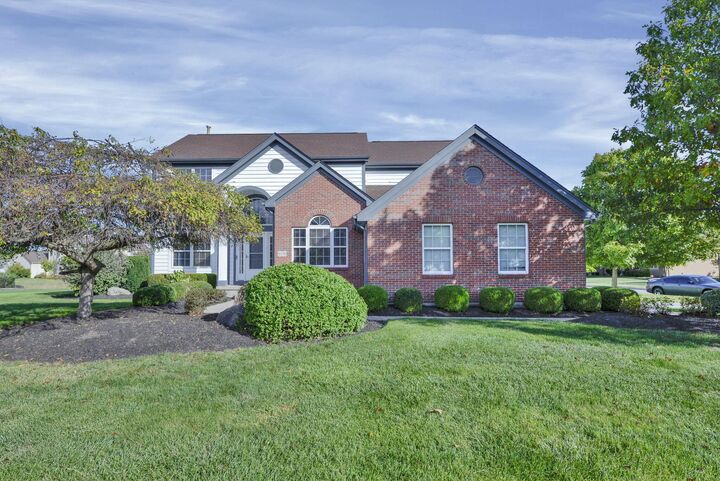 Property Photo:  6110 Parkmeadow Lane  OH 43026 