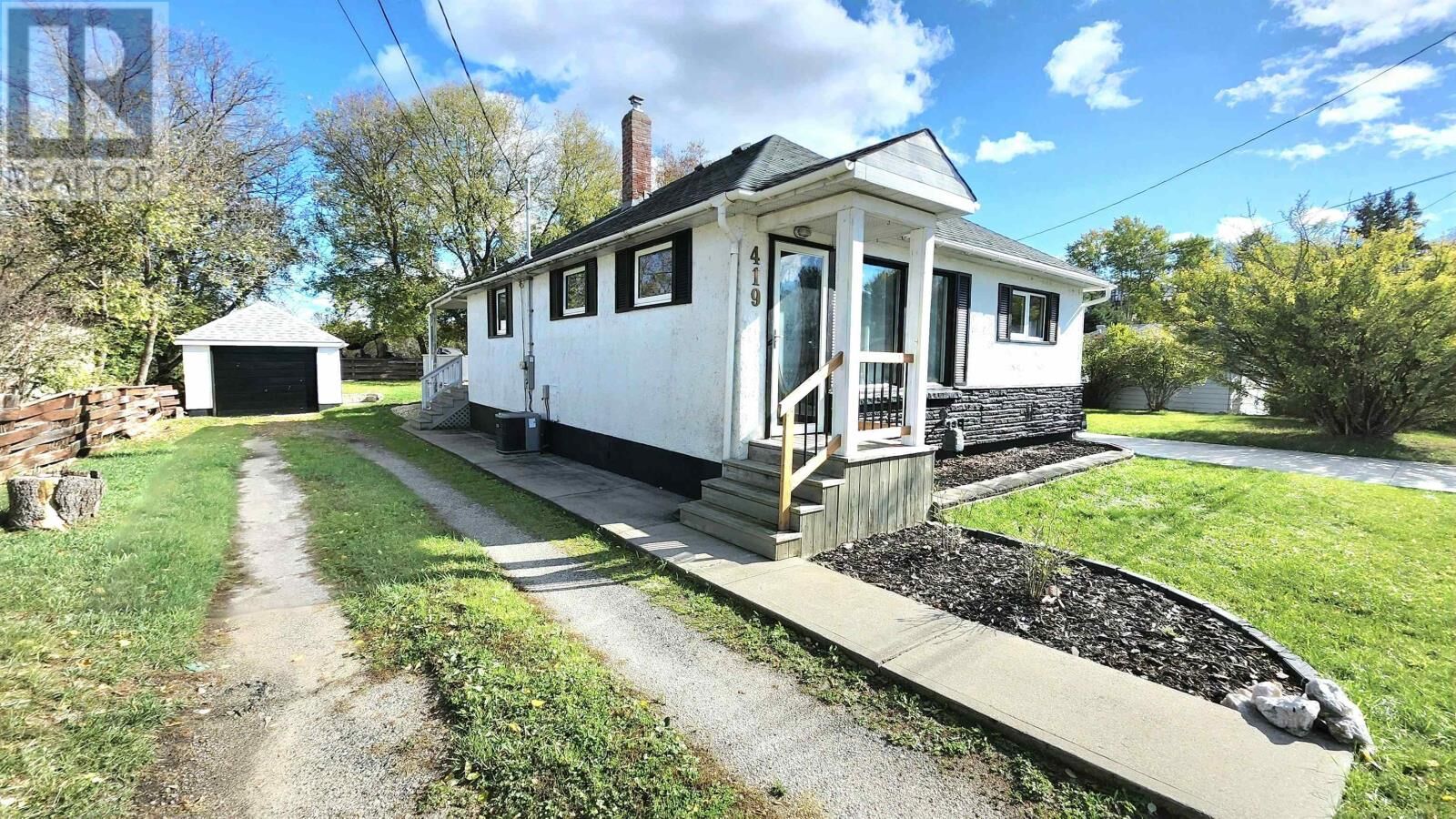 Property Photo: 419 River St ON P0X 1C0