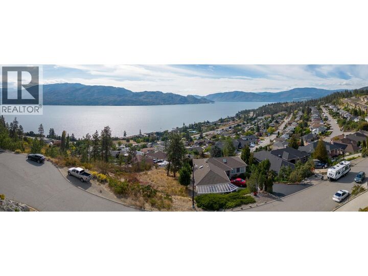 Property Photo:  5166 Macneill Court  BC V0H 1X2 