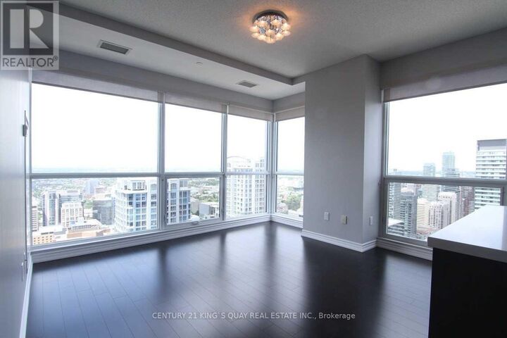 Property Photo: 386 Yonge Street 4815 ON M5B 0A5