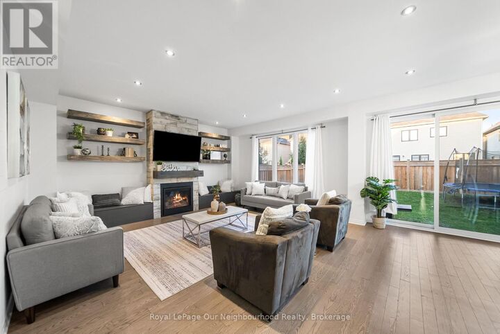 Property Photo: 15 Larkin Lane ON L1C 4A7