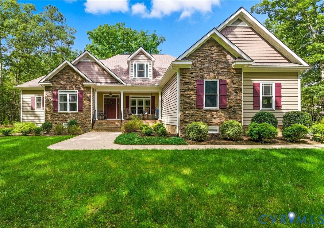 Property Photo:  6009 Swans Lane  VA 23111 