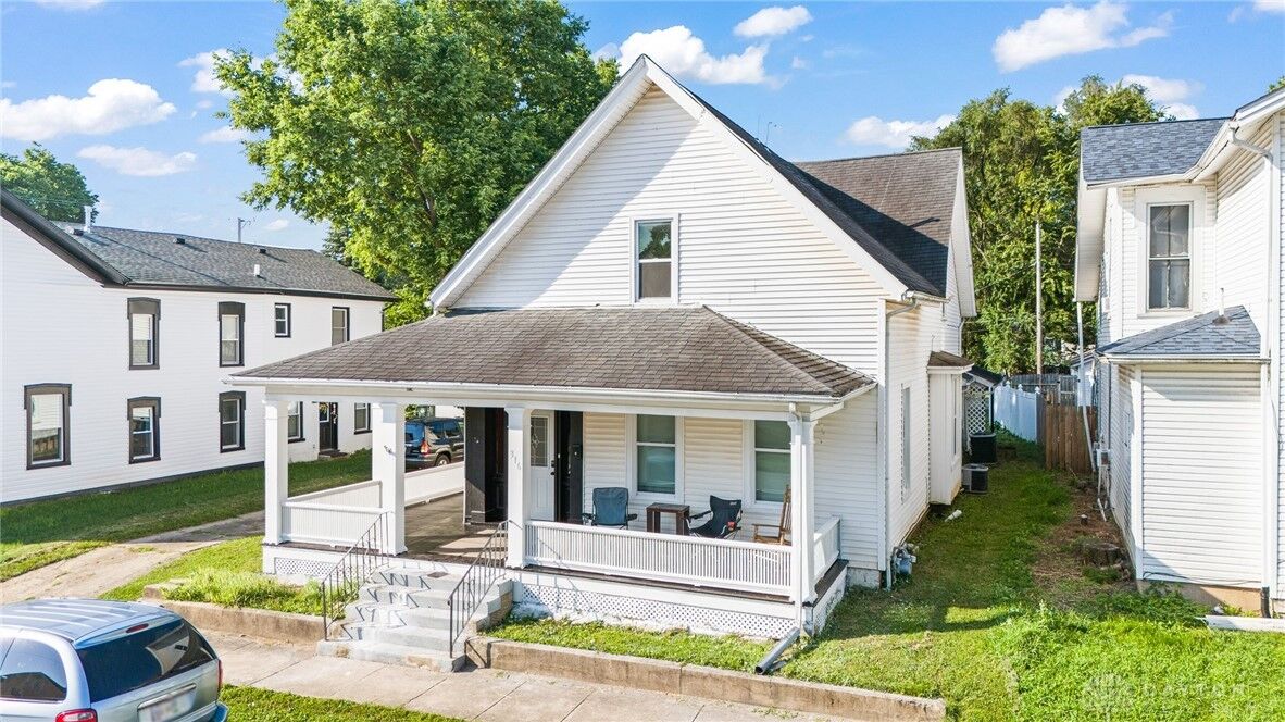 Property Photo:  316 E Franklin Street  OH 45373 