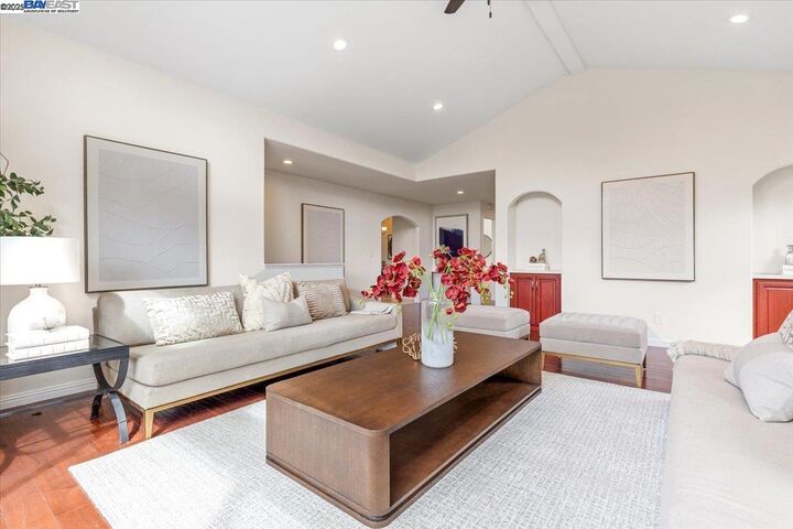 Property Photo: 44916 Winding Ln CA 94539