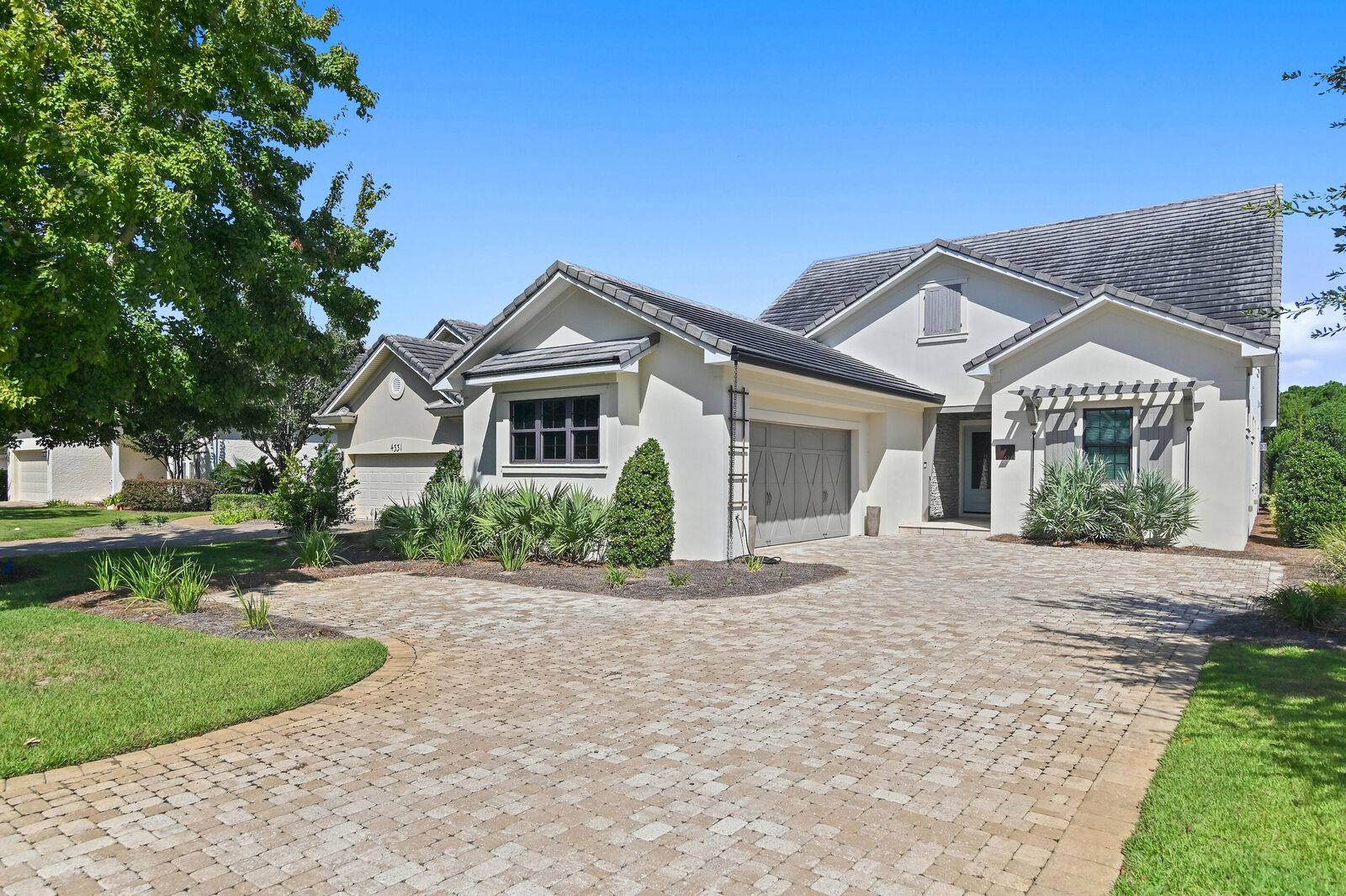 Property Photo: 4333 Carriage Lane FL 32541