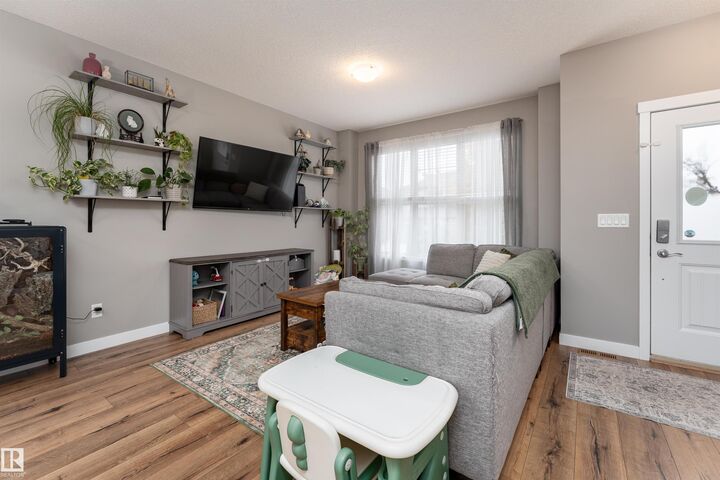 Property Photo:  32 Greenbury Close  AB T7X 0A7 