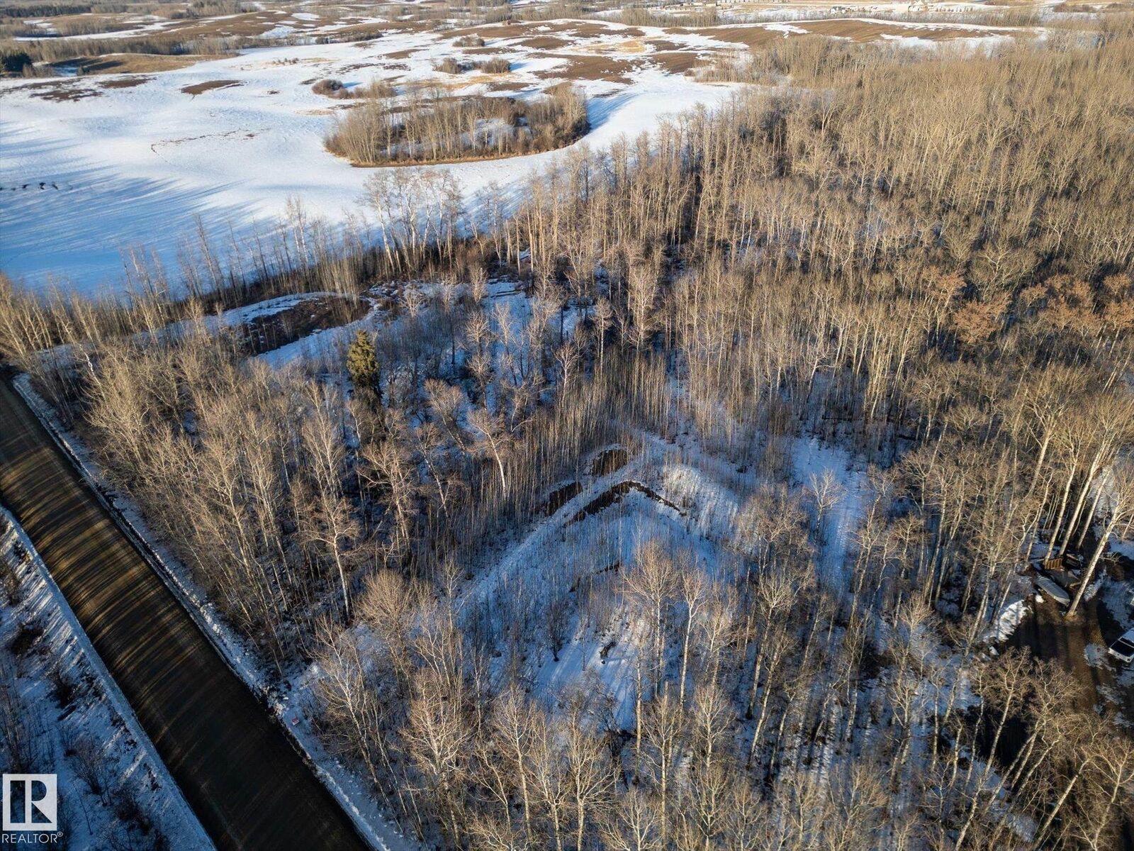 Property Photo:  52229 Rge Road 15  AB T7Y 2E6 