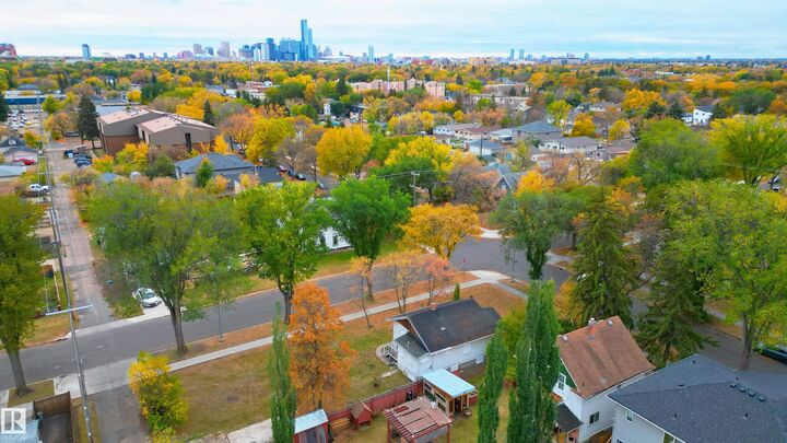 Property Photo:  12001 88 Street NW  AB T5B 3S3 
