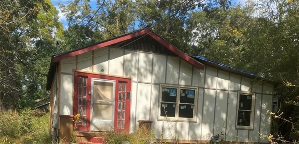 Property Photo: 1083 Birch Street SW GA 30310