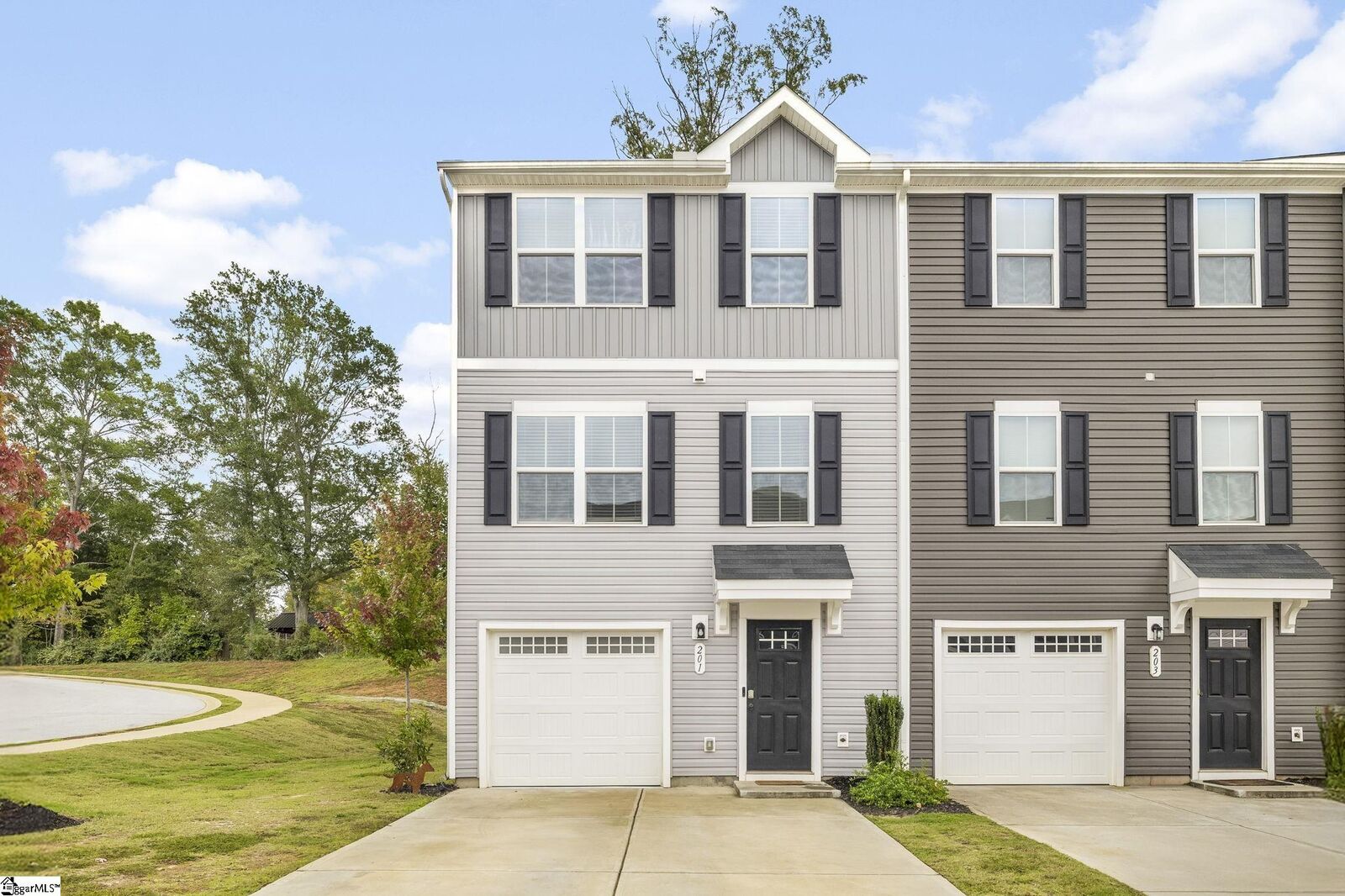 Property Photo: 201 Maple Forge Trail SC 29617