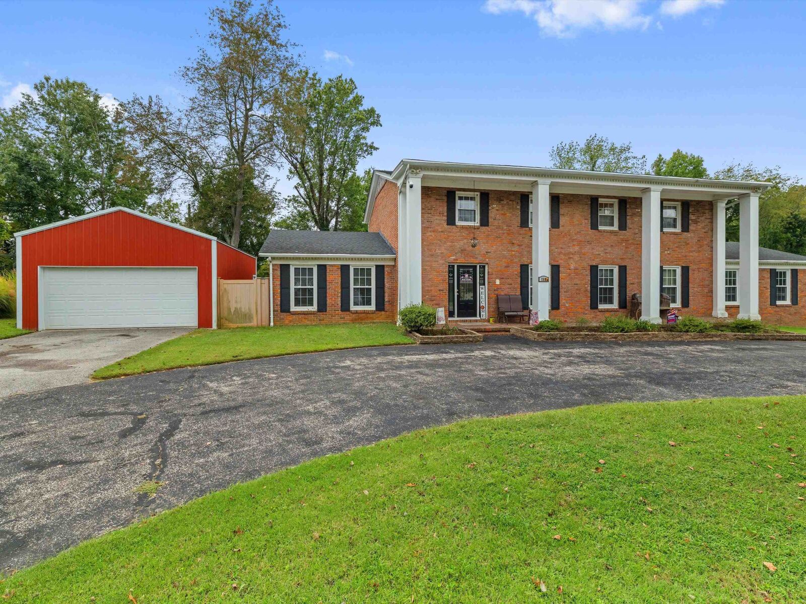 Property Photo:  1318 Woodmere Ln  KY 42303 