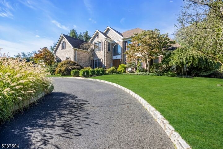 Property Photo: 14 Downingtown Ct NJ 07059