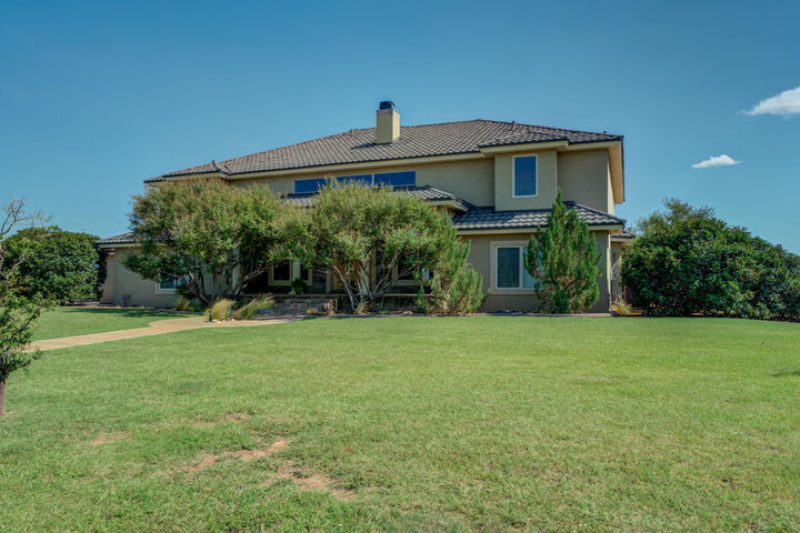 Property Photo: 8417 County Rd 6940 TX 79407