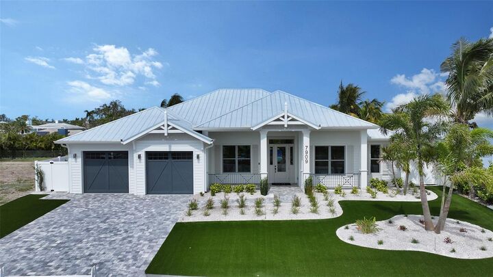 Property Photo:  7909 20th Place W  FL 34209 