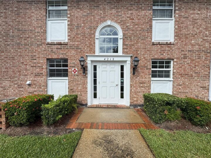 4212 Lake Underhill Road 5D9  Orlando FL 32803 photo