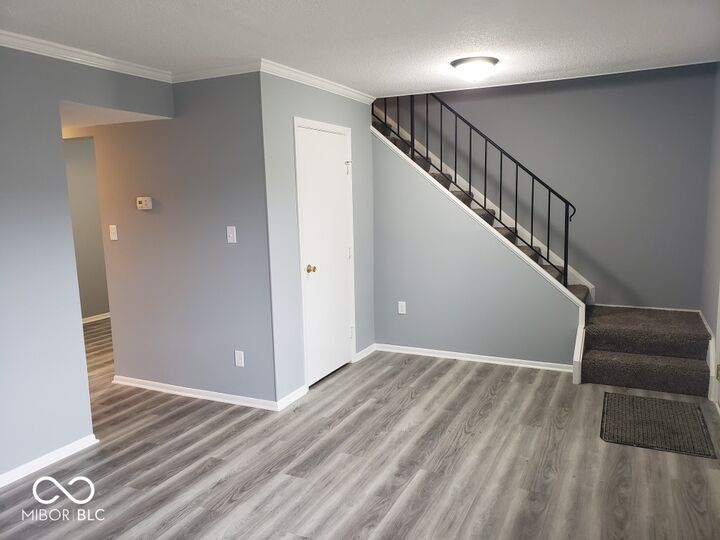 Property Photo: 1054 Greenwood Trail W IN 46142