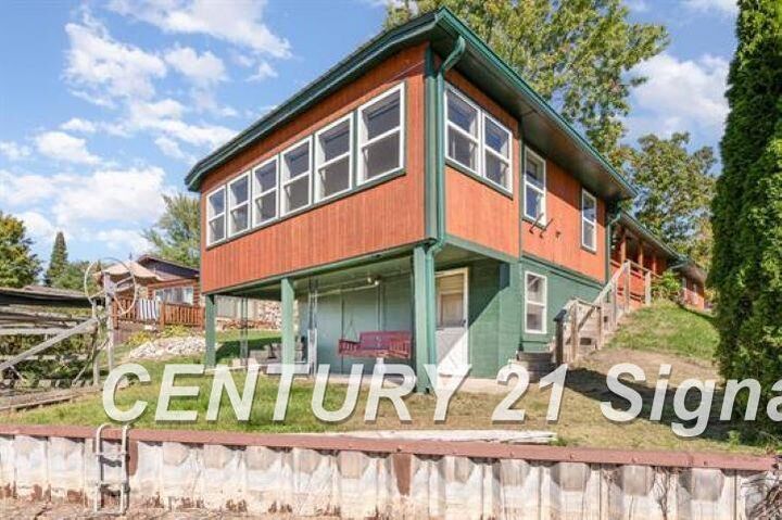 Property Photo:  4154 Lakeside Drive  MI 48612 
