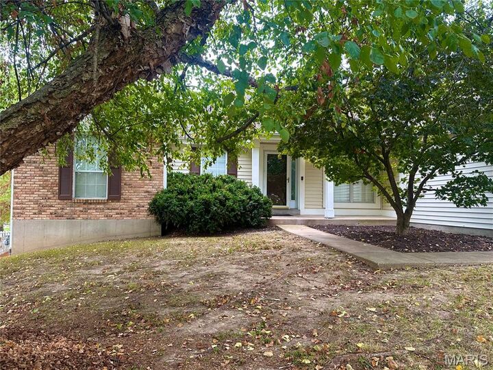 Property Photo: 16216 Copperwood Lane MO 63040
