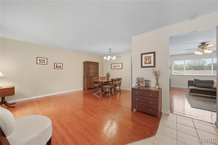 Property Photo: 8914 Chasebury Terrace MO 63123