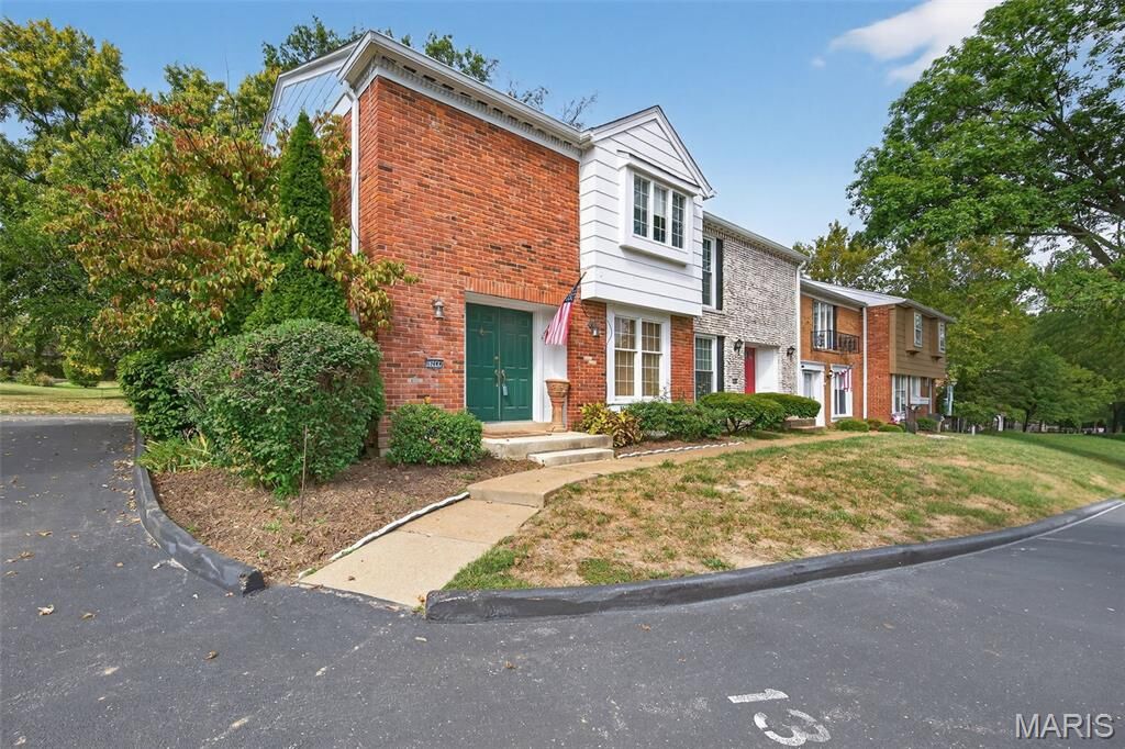 Property Photo: 13449 Manorlac Drive MO 63141