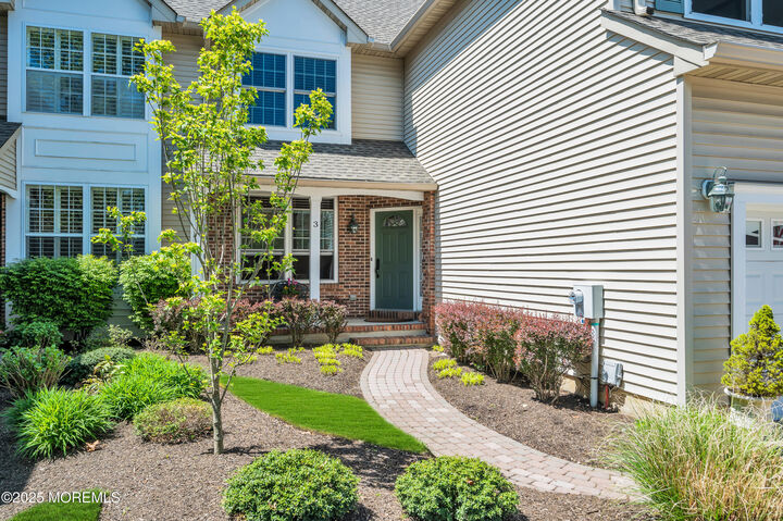 Property Photo:  3 Courtyard Lane  NJ 08730 