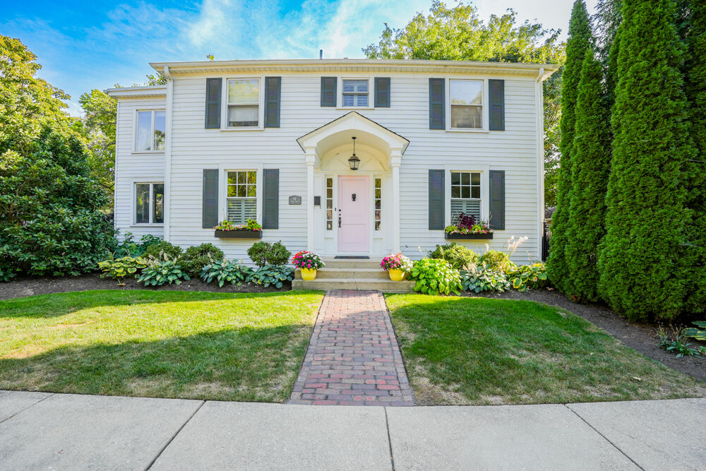 Property Photo:  48 N Park Road  IL 60525