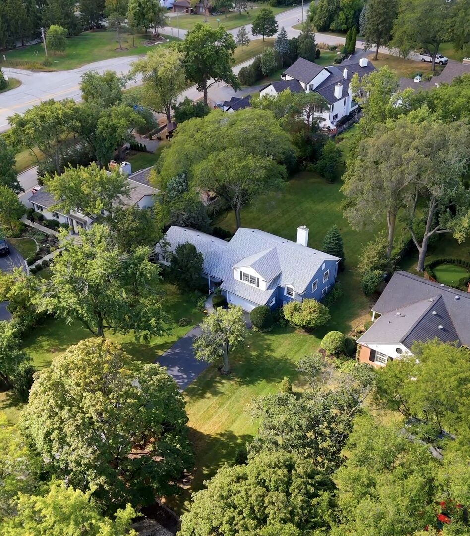 Property Photo: 930 Harding Road IL 60521