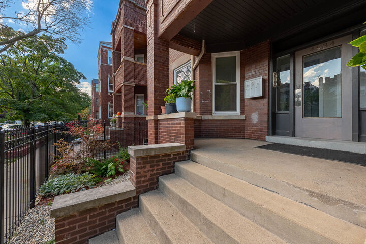 Property Photo: 4934 N Albany Avenue 1 IL 60625