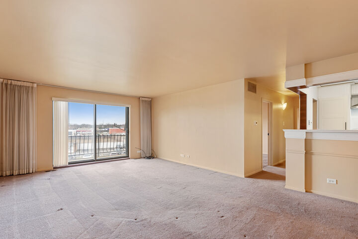 Property Photo:  700 N Bruce Lane 312  IL 60425 