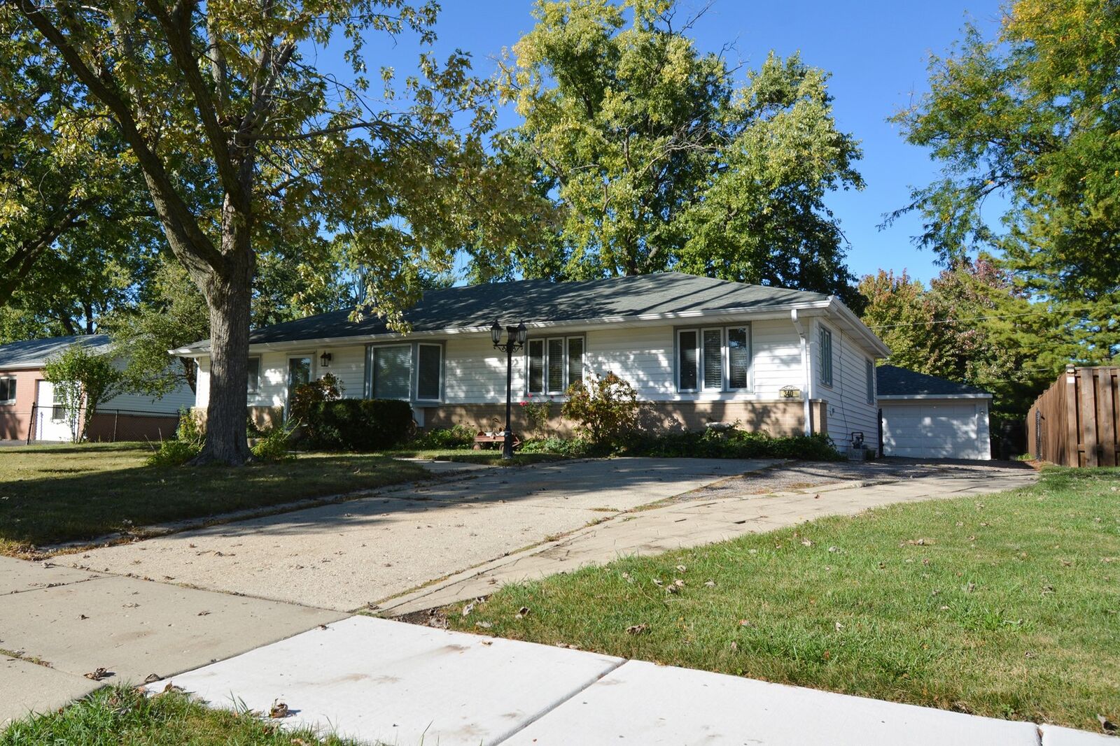 Property Photo:  