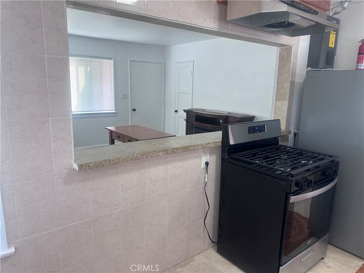 Property Photo:  215 N 7th Street  CA 90640 