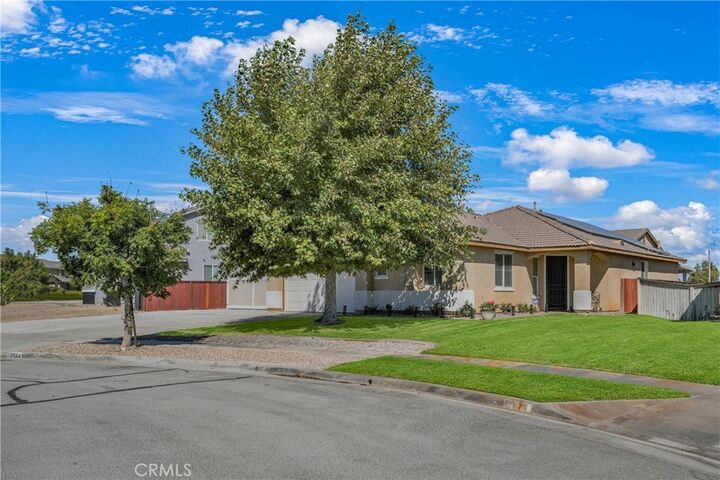 13864 Grant Way  Oak Hills CA 92344 photo