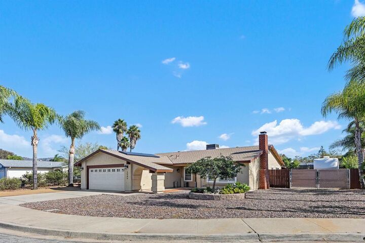 Property Photo:  2545 Meadowbrook Place  CA 92027 