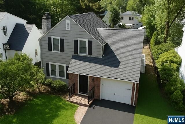 Property Photo:  157 1st Avenue  NJ 07424 