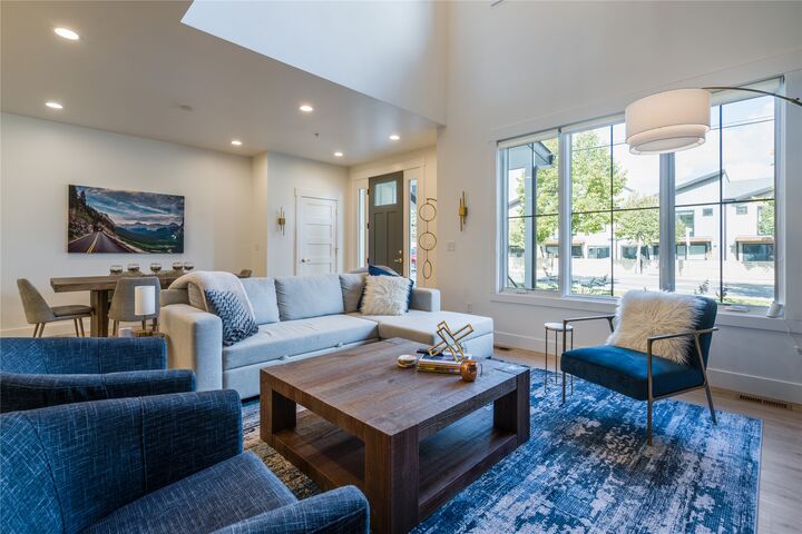Property Photo:  1013 E 7th Street D  MT 59937 
