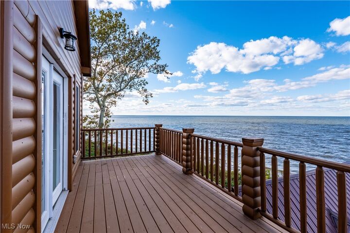 Property Photo:  5919 Lake Road W  OH 44004 