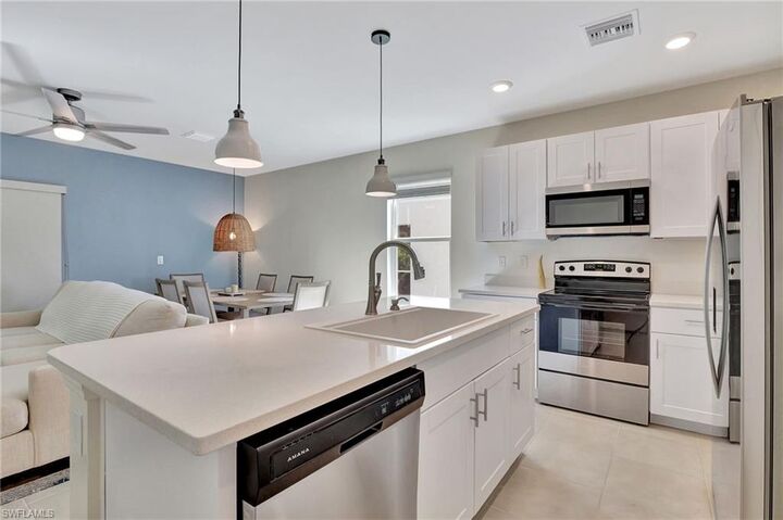 Property Photo: 15489 Wildflower Cir FL 34119