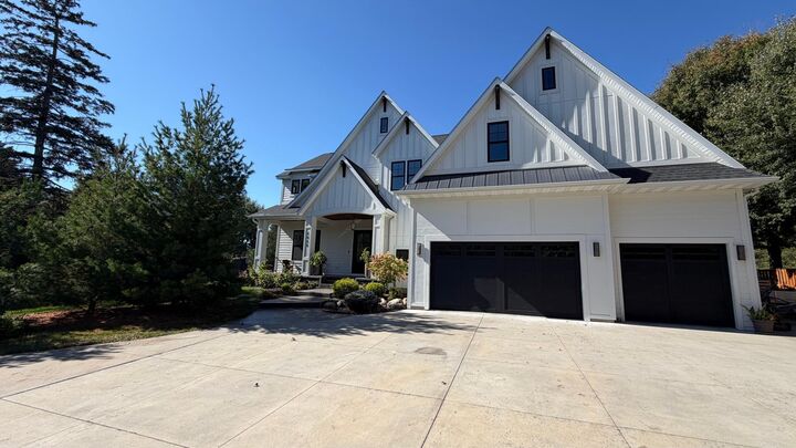 Property Photo: 4040 Tonkawood Road MN 55345