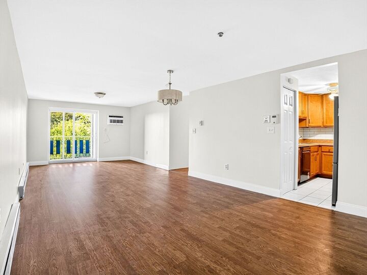 Property Photo:  33 Lodgen Ct 4G  MA 02148 