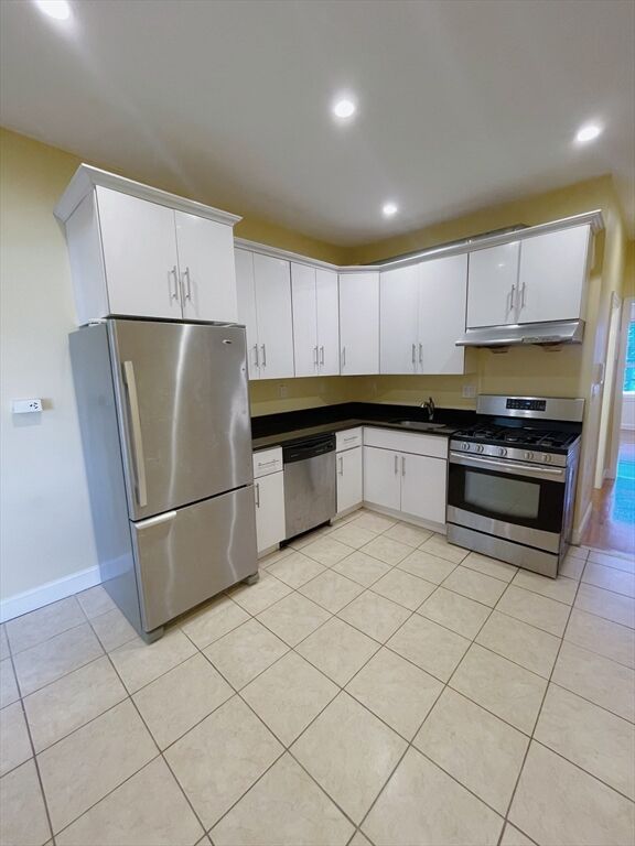Property Photo:  63 Middle St 3  MA 02127 