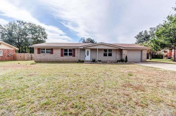 6345 Starhill Dr  Milton FL 32570 photo