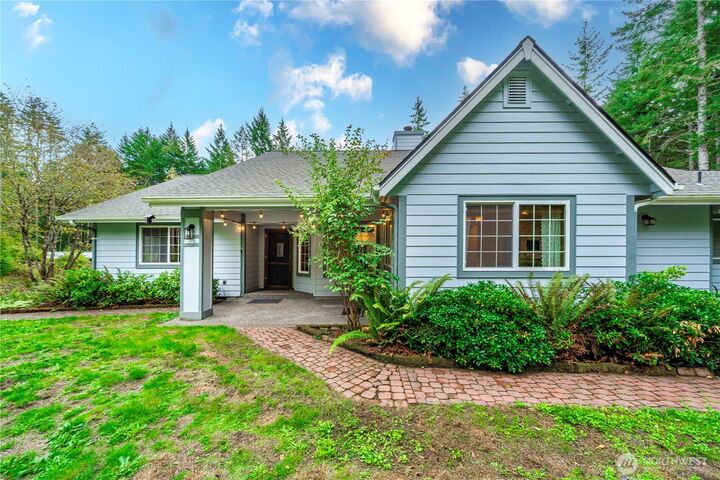 Property Photo: 4644 Grand Fir Lane NW WA 98502