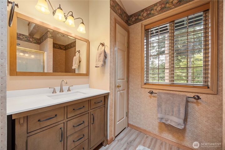 Property Photo: 6545 Forest Ridge Drive WA 98801