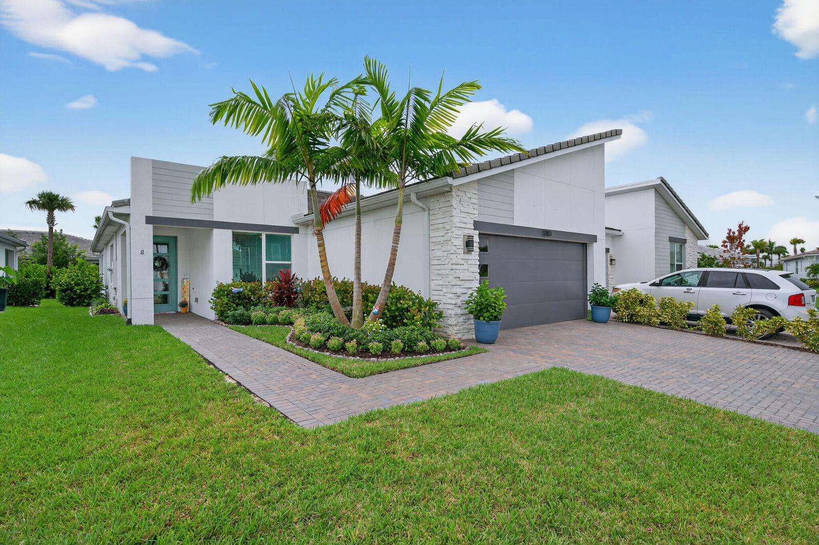 Property Photo:  12183 SW Viridian Boulevard  FL 34987 