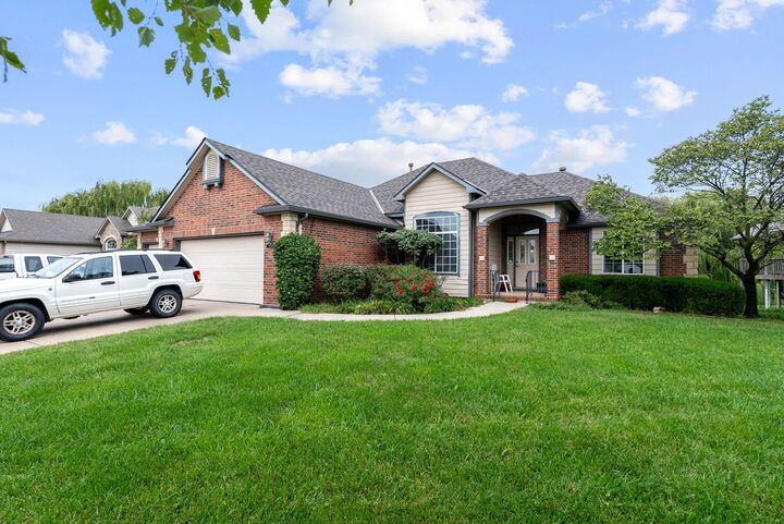 Property Photo: 14214 E Twinlake KS 67230