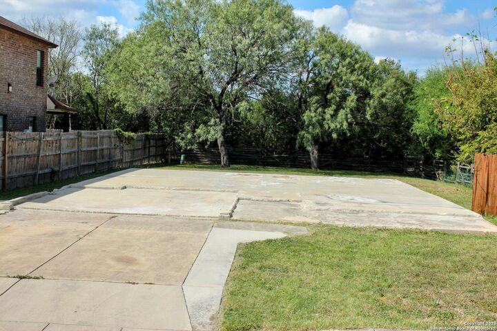 7142 Shady Elms  San Antonio TX 78240 photo