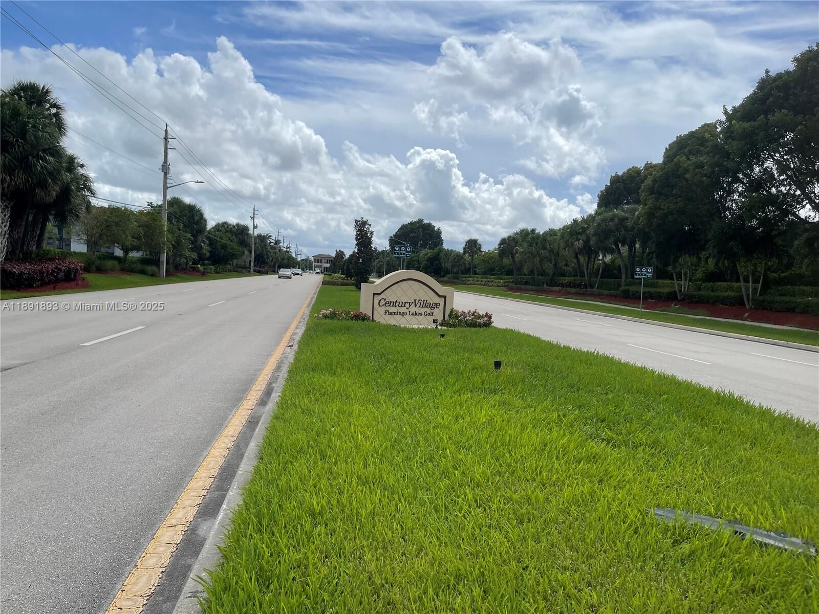 Property Photo: 800 SW 142nd Ave 104N FL 33027
